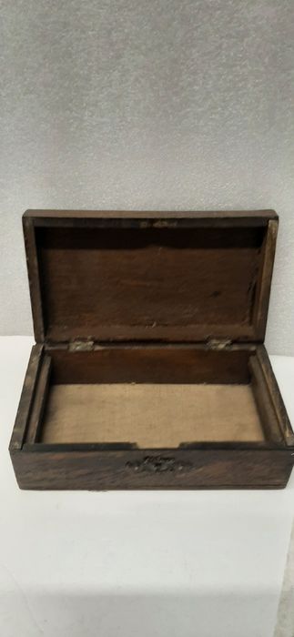 Drewniana szkatułka vintage