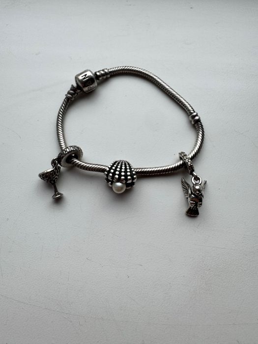Пандора браслет з шармами