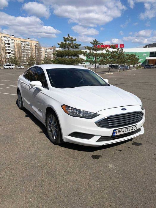 Ford Fusion 2017 hybrid