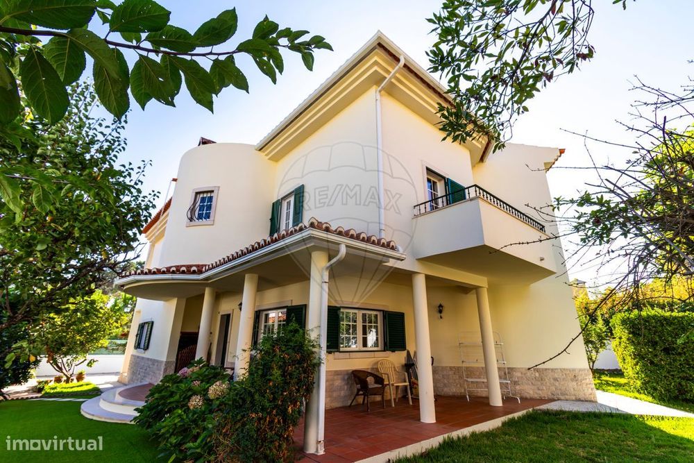 Moradia T5 para venda