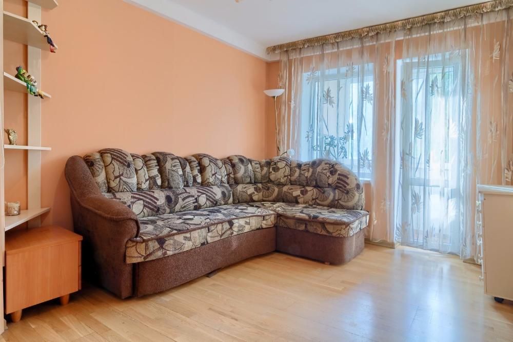 Здам 2-кімн.кв-ру подобово метро Чернігівська, Братиславська,30