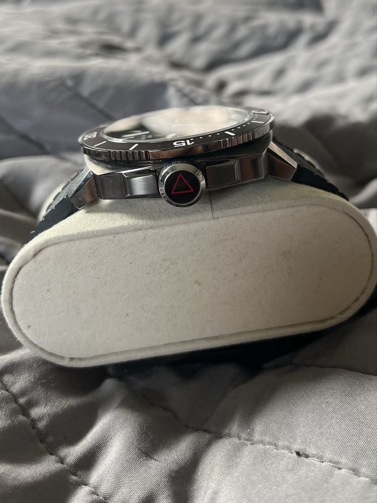 Zegarek Alpina Seastrong GMT Diver
