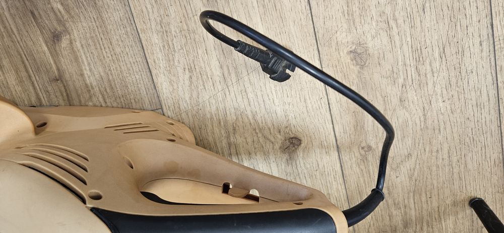 Nożyce elektryczne do żywopłotu STIGA