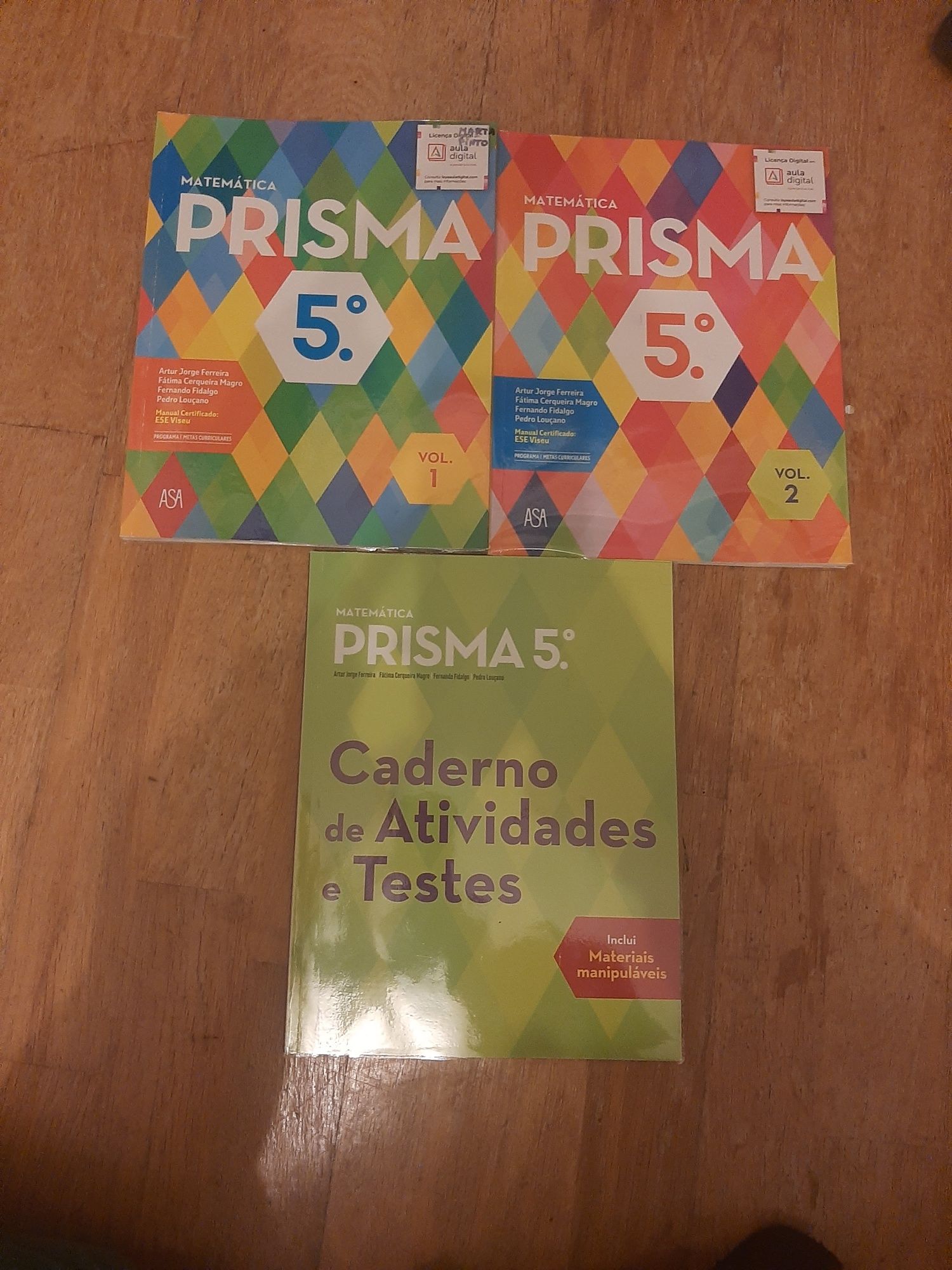 Manual e Caderno de atividades "Prisma" 5 ano