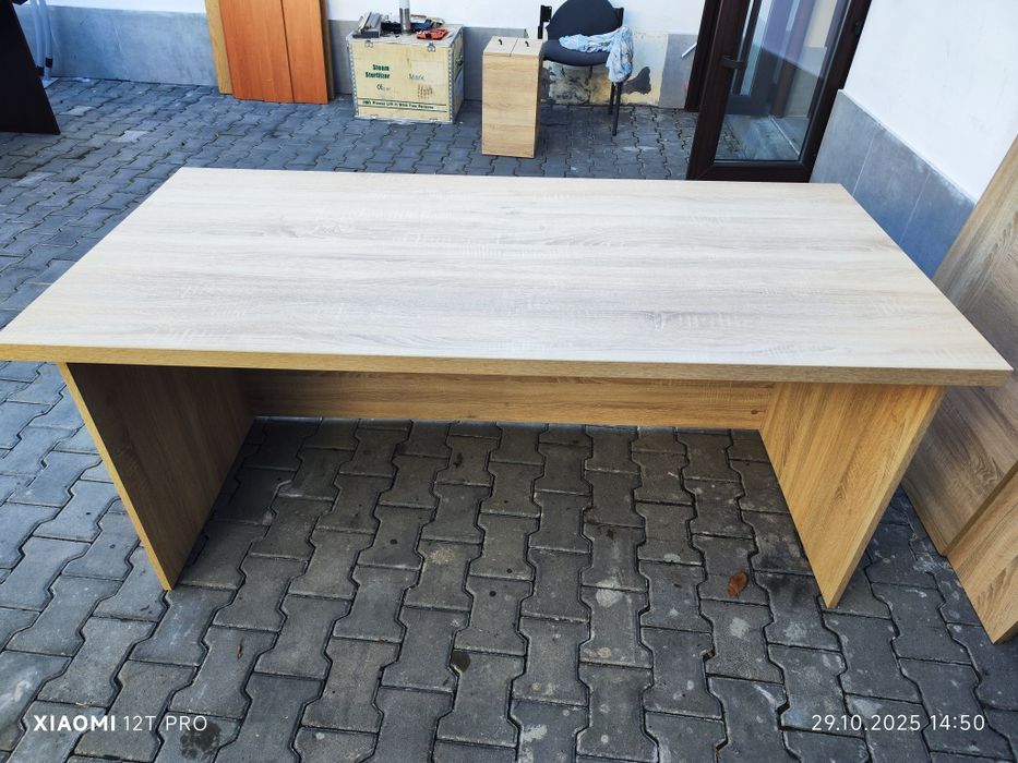 Стол офисный и компьютерный .