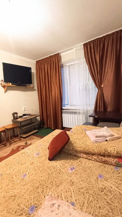 Областная больница!101 м.р.Посуточно,почасово уютная квартира ,эпицент