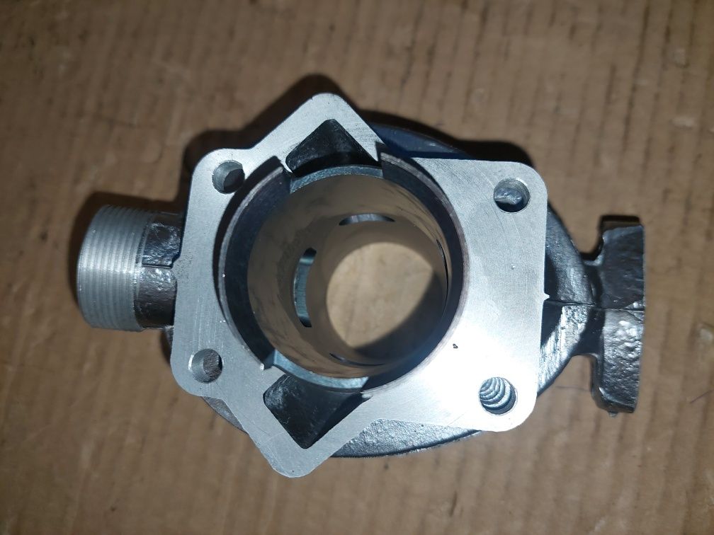 Nowy cylinder silnika romet komar s38 jajko pl