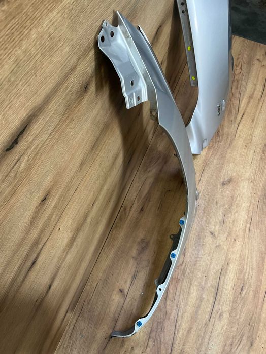 Błotnik przedni lewy prawy Toyota Rav4