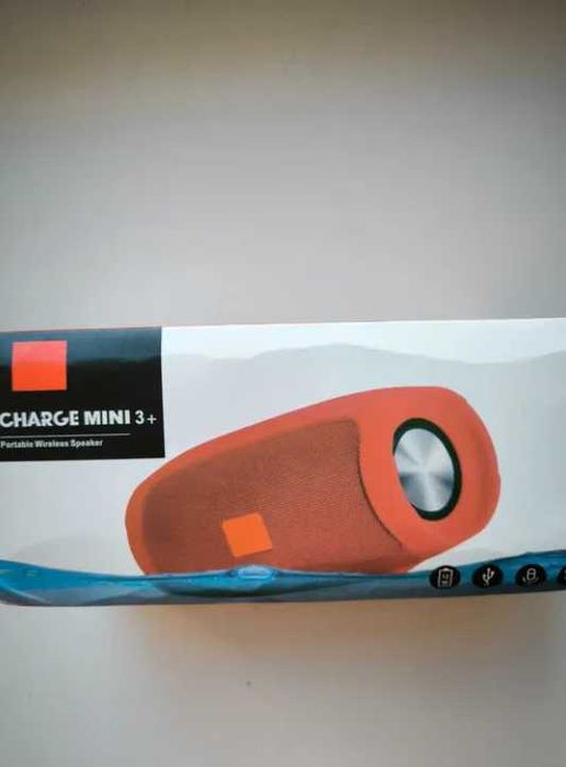 Мобільна колонка Charge E3 MINI+.