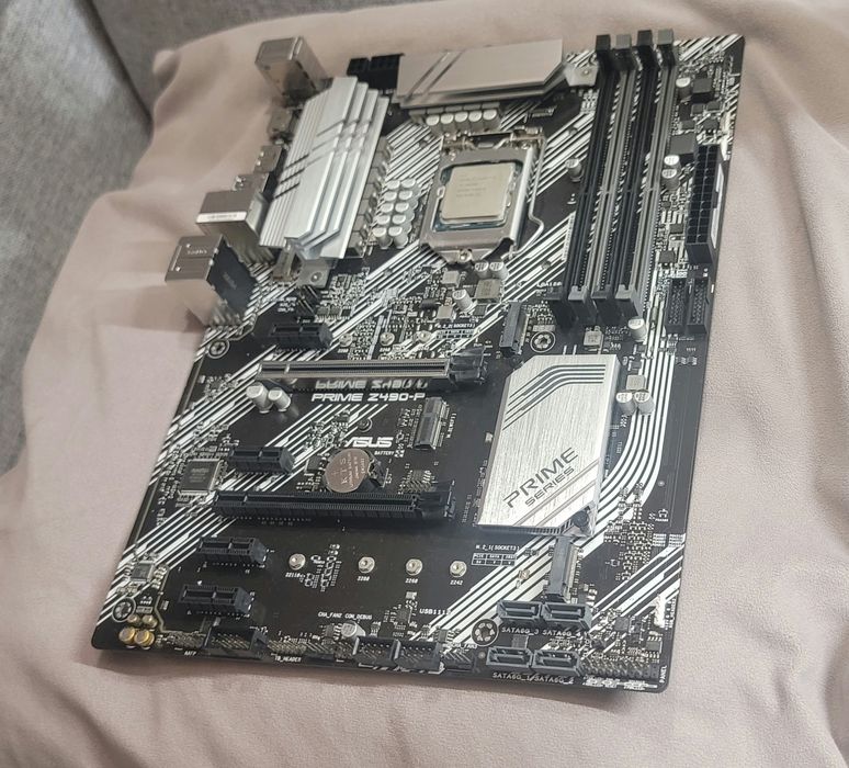 Продам Asus PRIME Z490-P з процесором intel i5-10600K