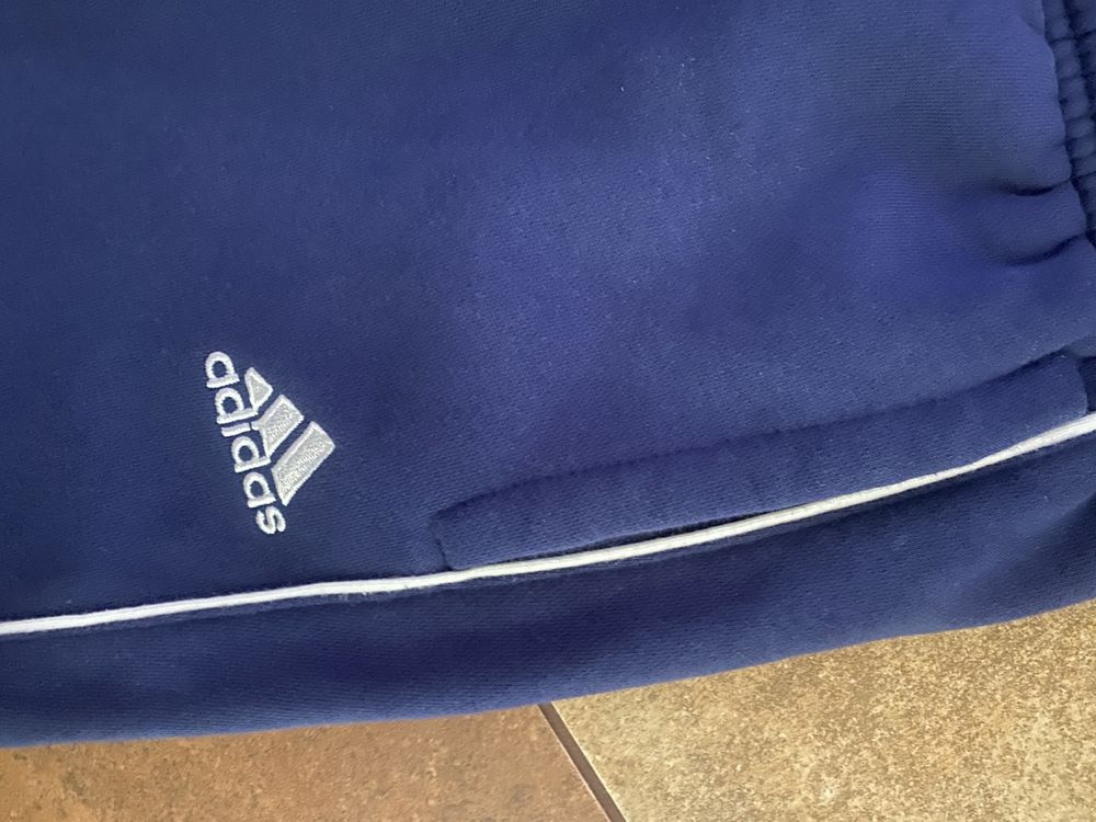 strój sportowy dla dzieci adidas