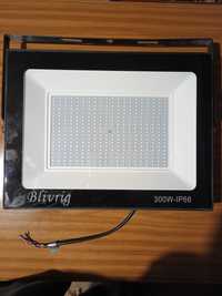 reflektor led 300watt ,30000Lm    BLIVRIG