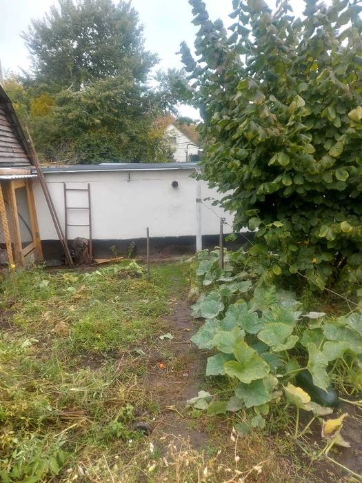 Продам частину будинку по вул.Припортова (поряд з бульв. Шевченка)