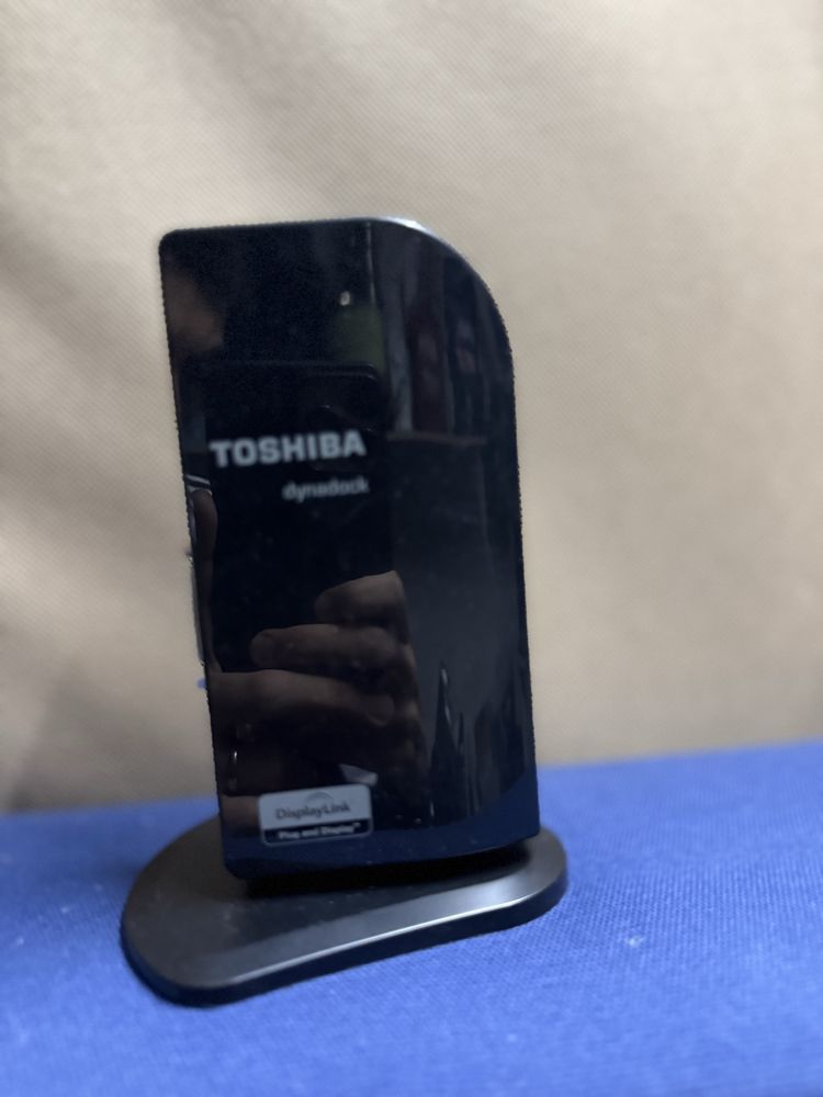 Estação de acoplamento Toshiba Dynadock (PA3927U1PRP)