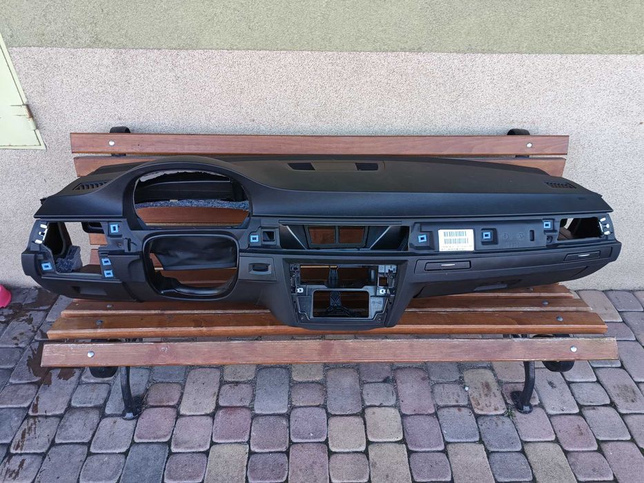 BMW E90 E91 E92 E93 deska konsola kokpit