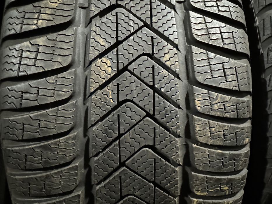 275/45 r20 Pirelli run flat 2шт.