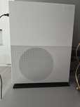Xbox one s + gry + podstawka + hdmi