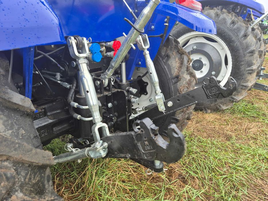 Трактор Файтер Т254 РД в подарок козырек