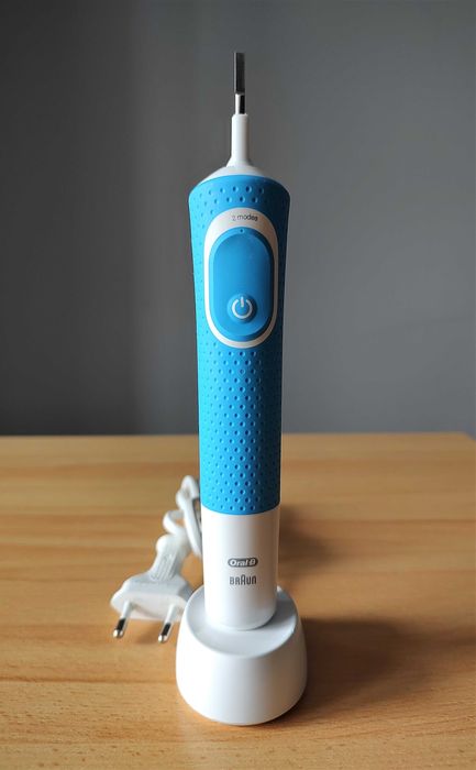 Szczoteczka Elektryczna - Oral-B Vitality 100 Blue