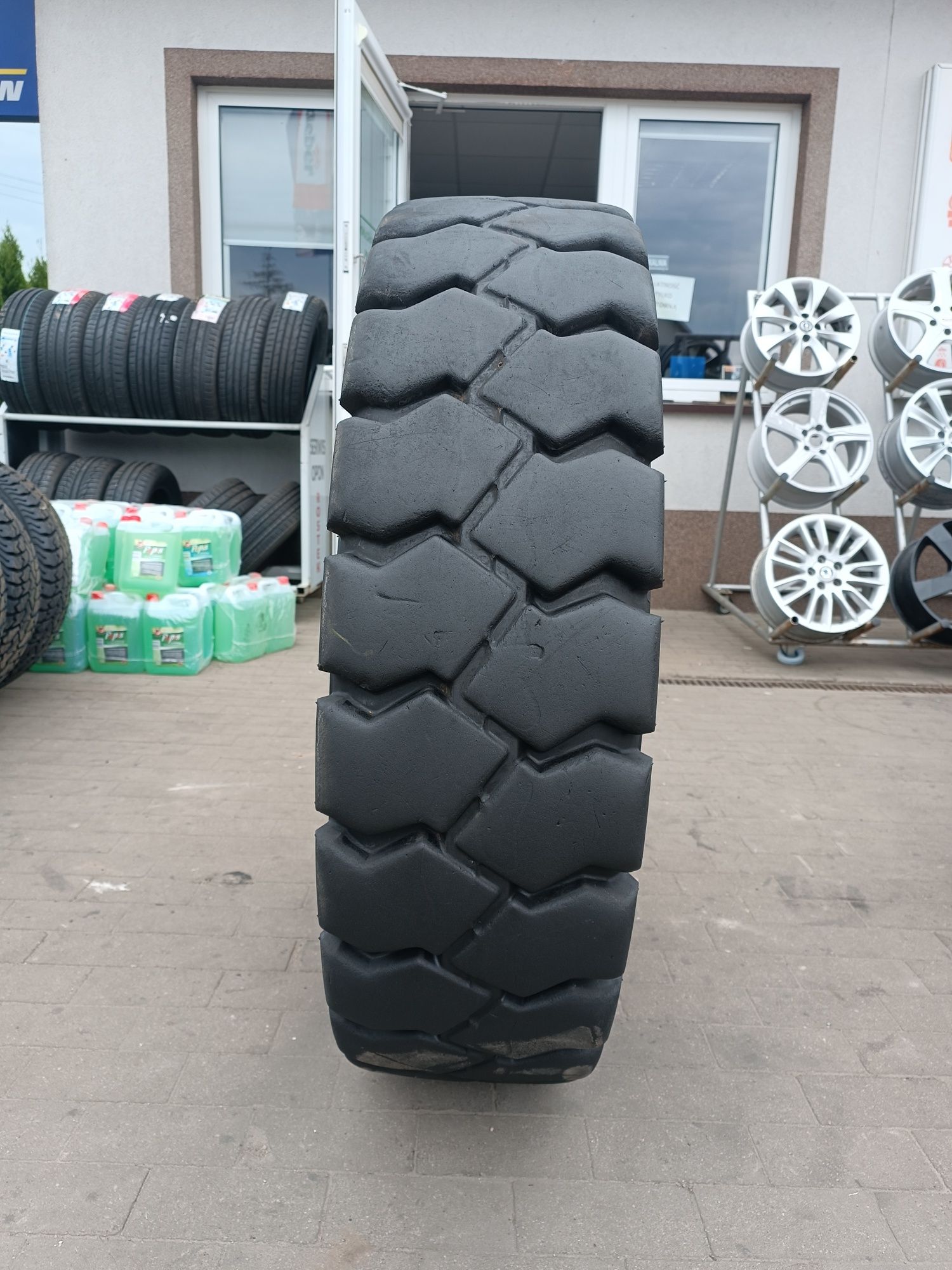 12.00-20 Trelleborg T-900