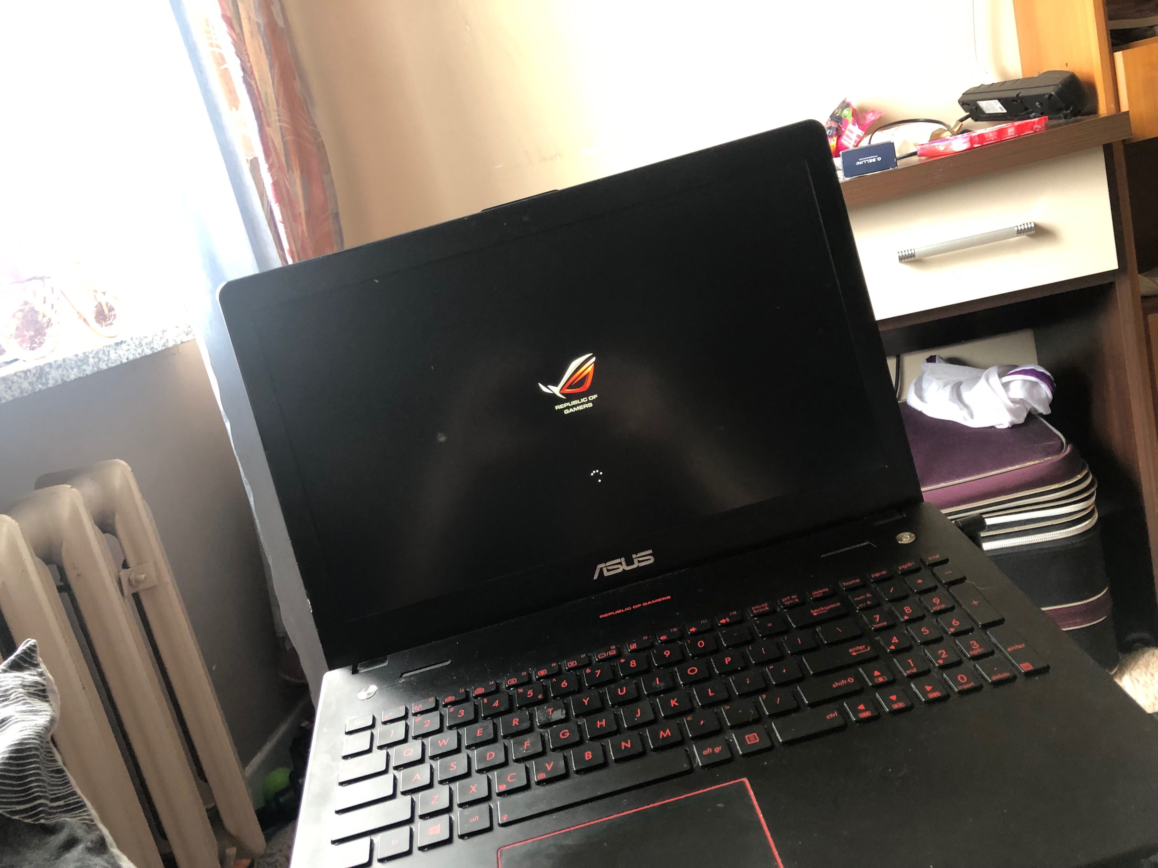 Do sprzedania laptop ASUS