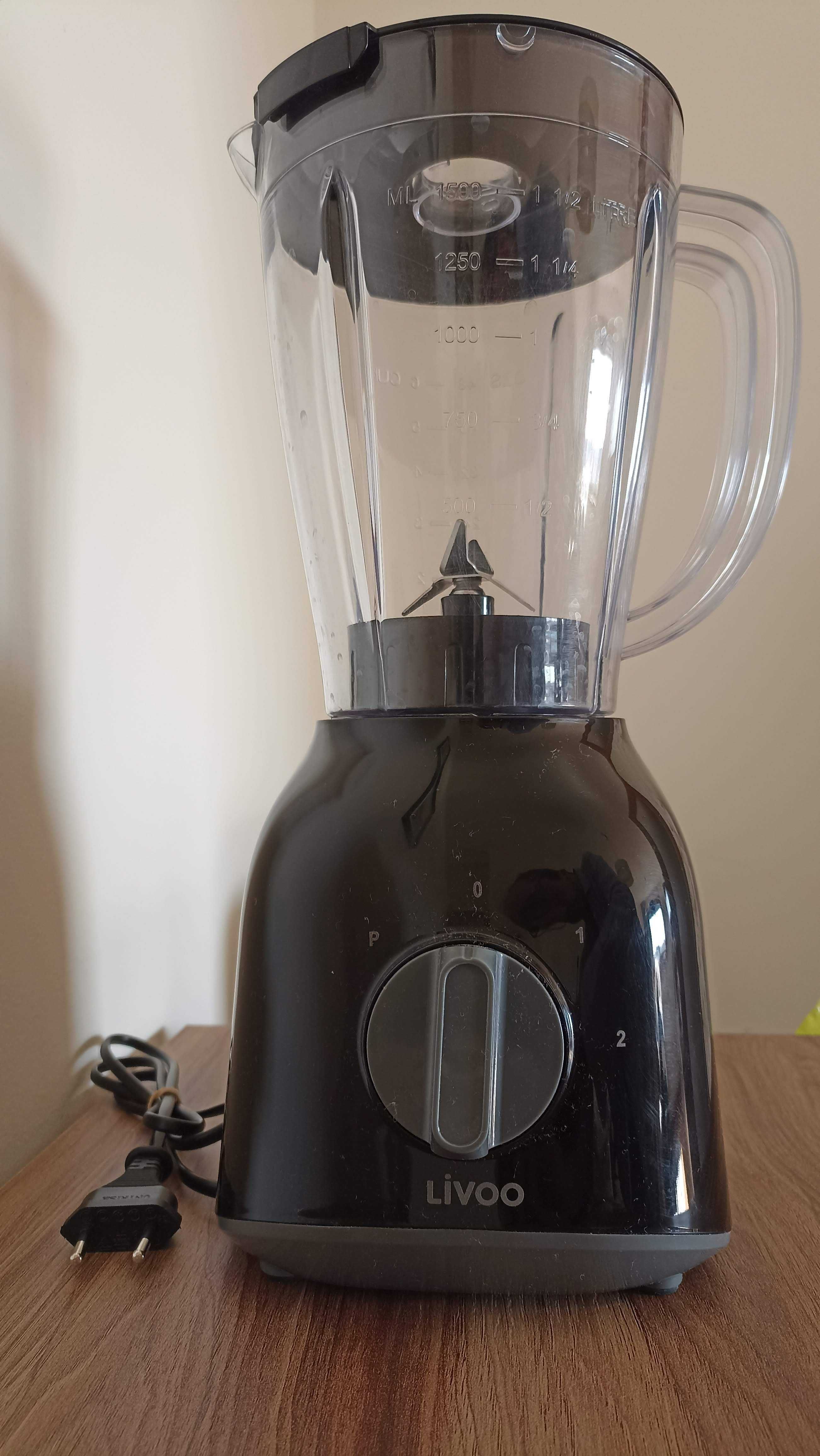 Vendo Liquidificador Livoo DOP214 1,5 litros como nova