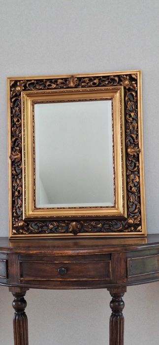 Wyjątkowe lustro 50 x 60 cm