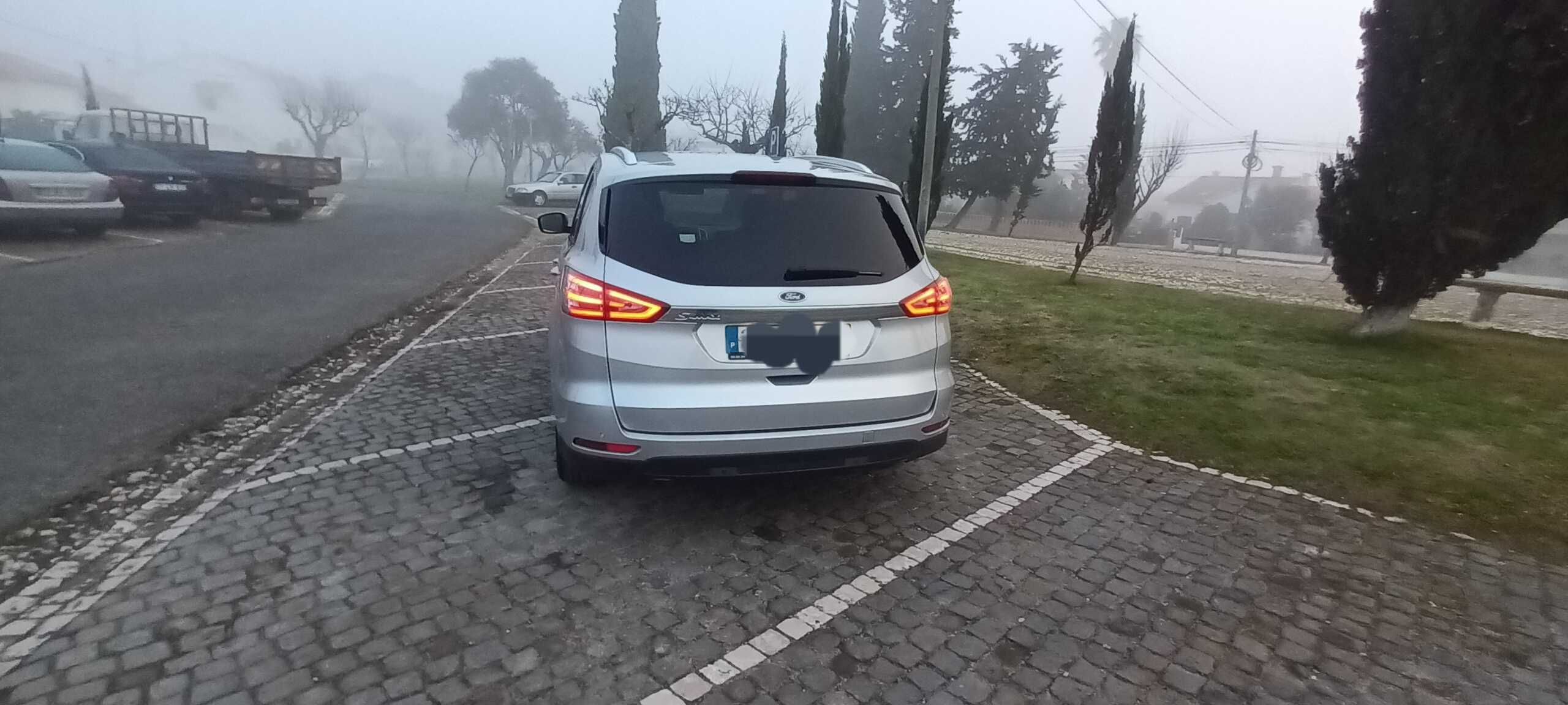 Ford S Max diesel com 90.000km