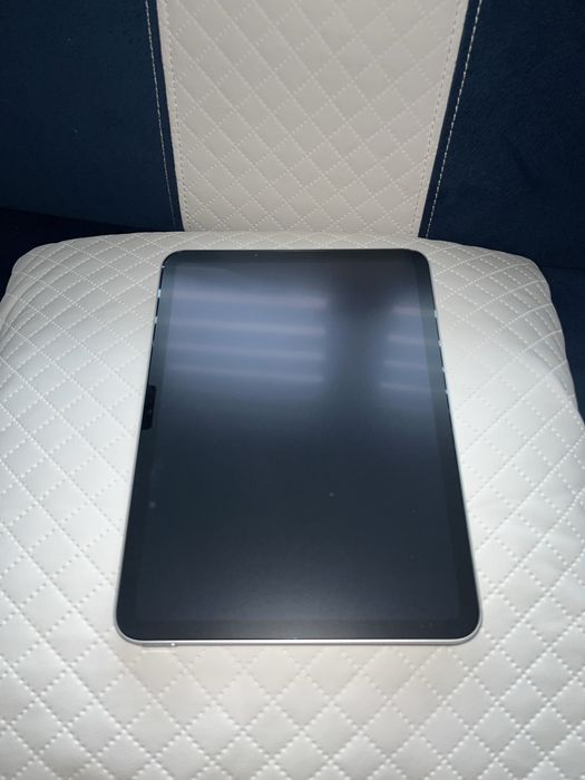 iPad 10. generacji (10,9”), 64 GB, Wi-Fi, kolor Silver