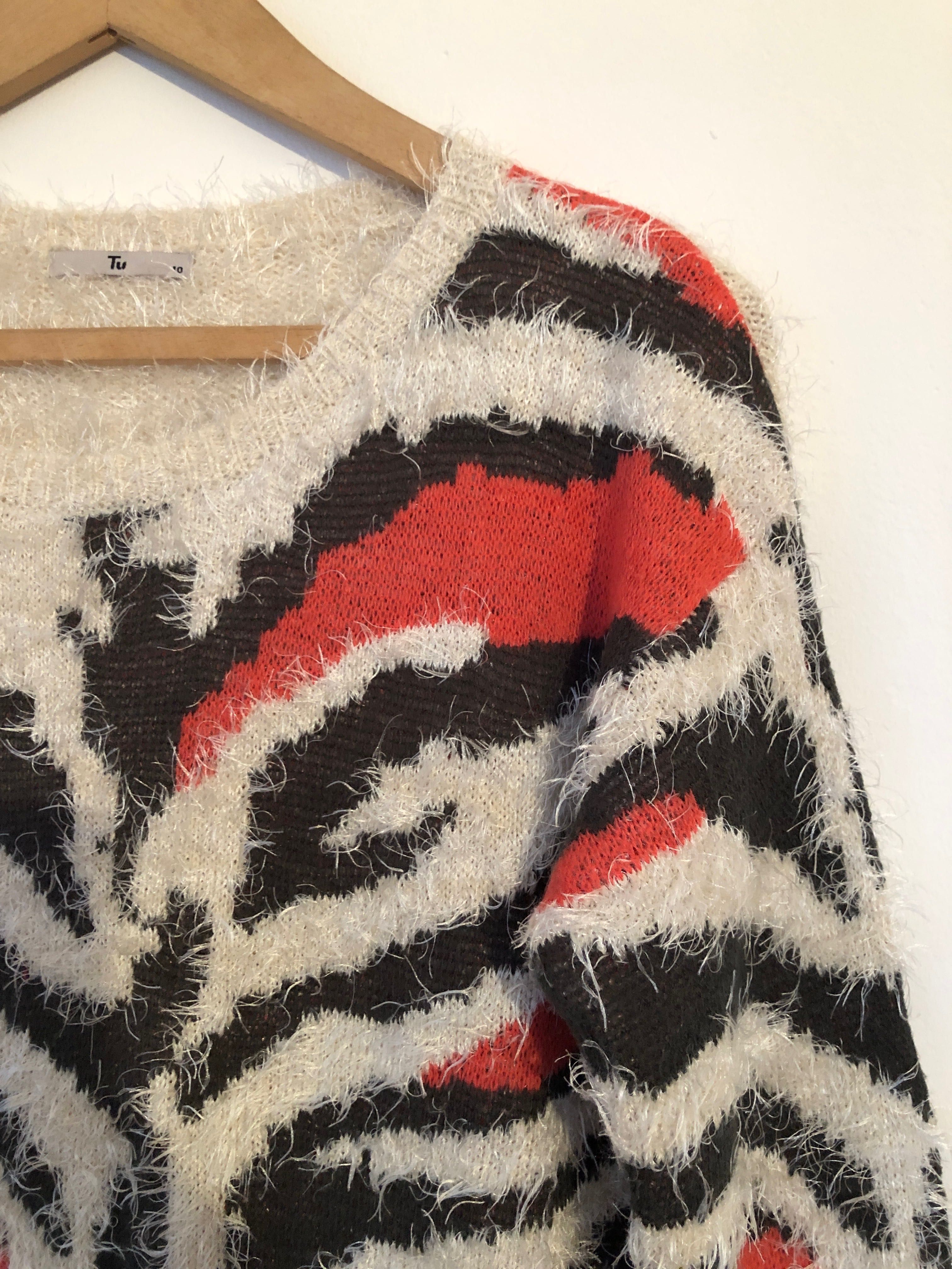 Sweter TU wzór zebra włochaty delikatny 38