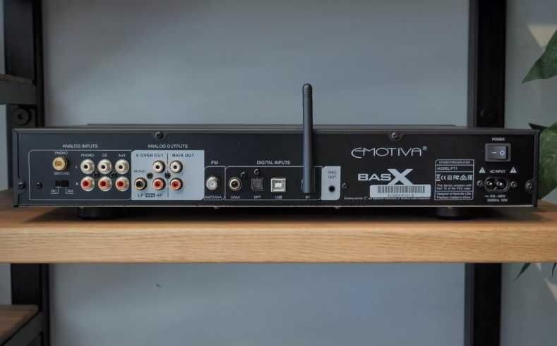 Emotiva BasX PT1 przedwzmacniacz stereo nowy gwarancja