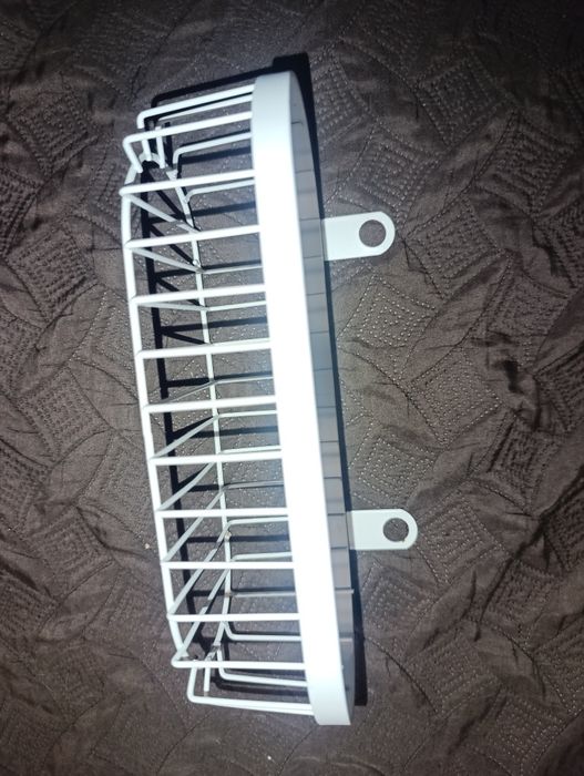 Настінна поличка у ванну