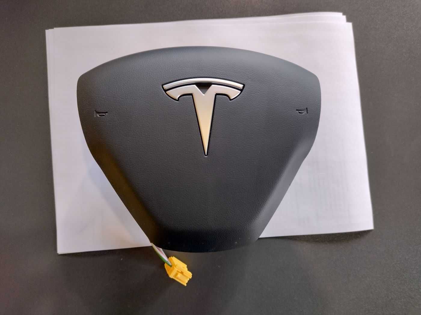 Подушка безпеки водія Tesla Model 3,Y (2 роз'єми) 1508347-00-C