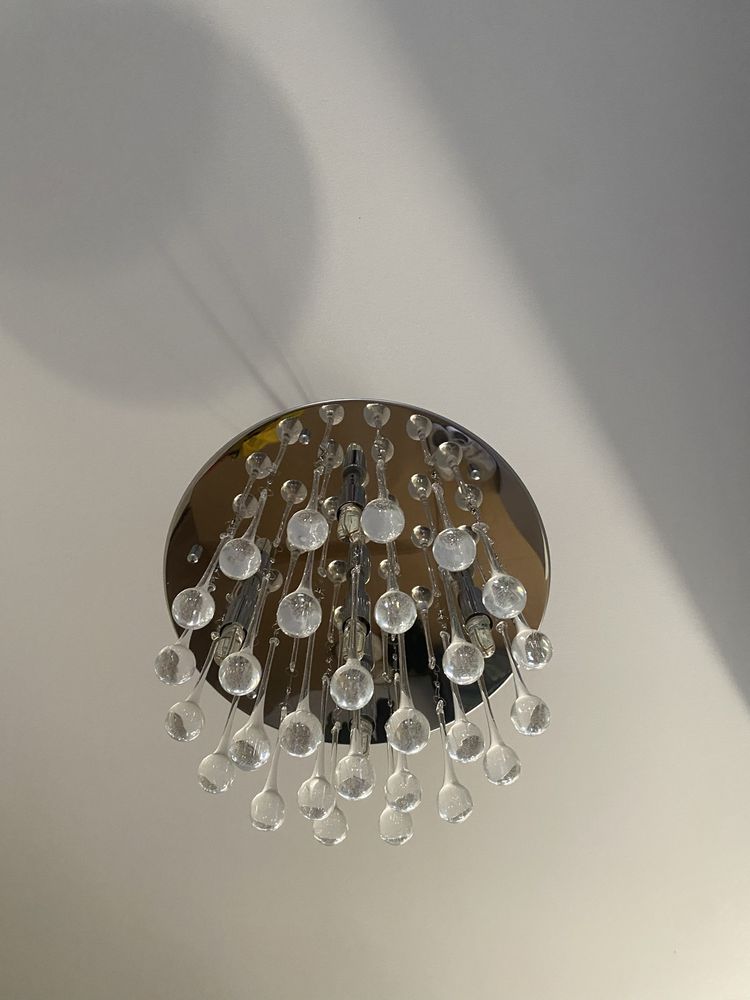 Lampa z kryształkami