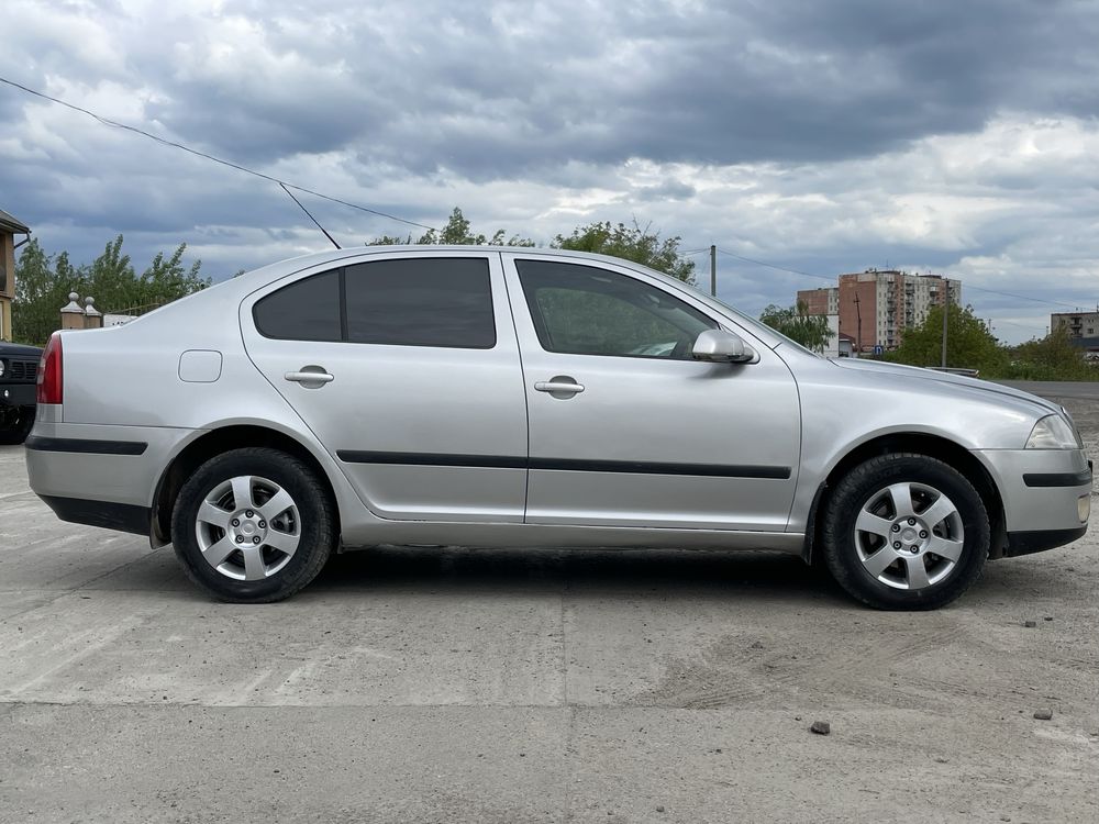 Skoda Octavia (Avtomat)