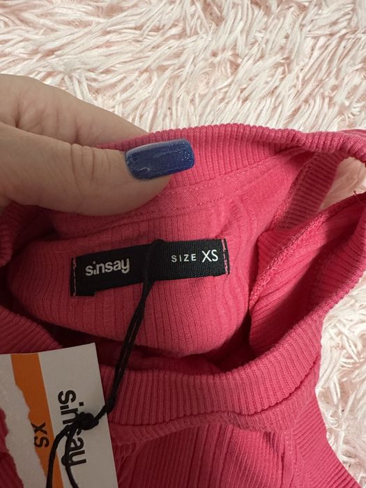 Bluzka damska na ramiączkach Cropp top Wycięta różowa nowa