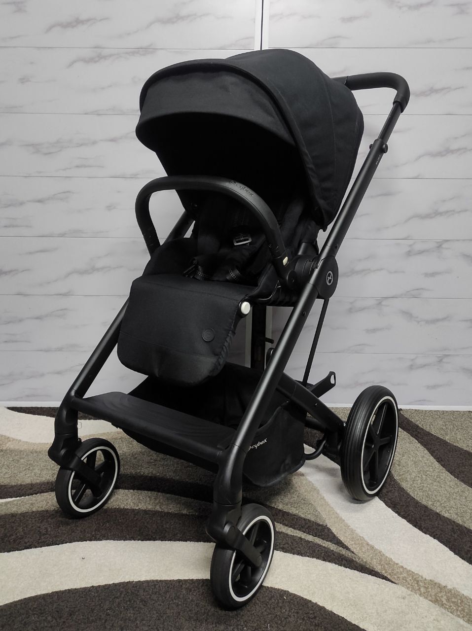 Cybex Balios S Lux Moon Black, коляска в новому стані