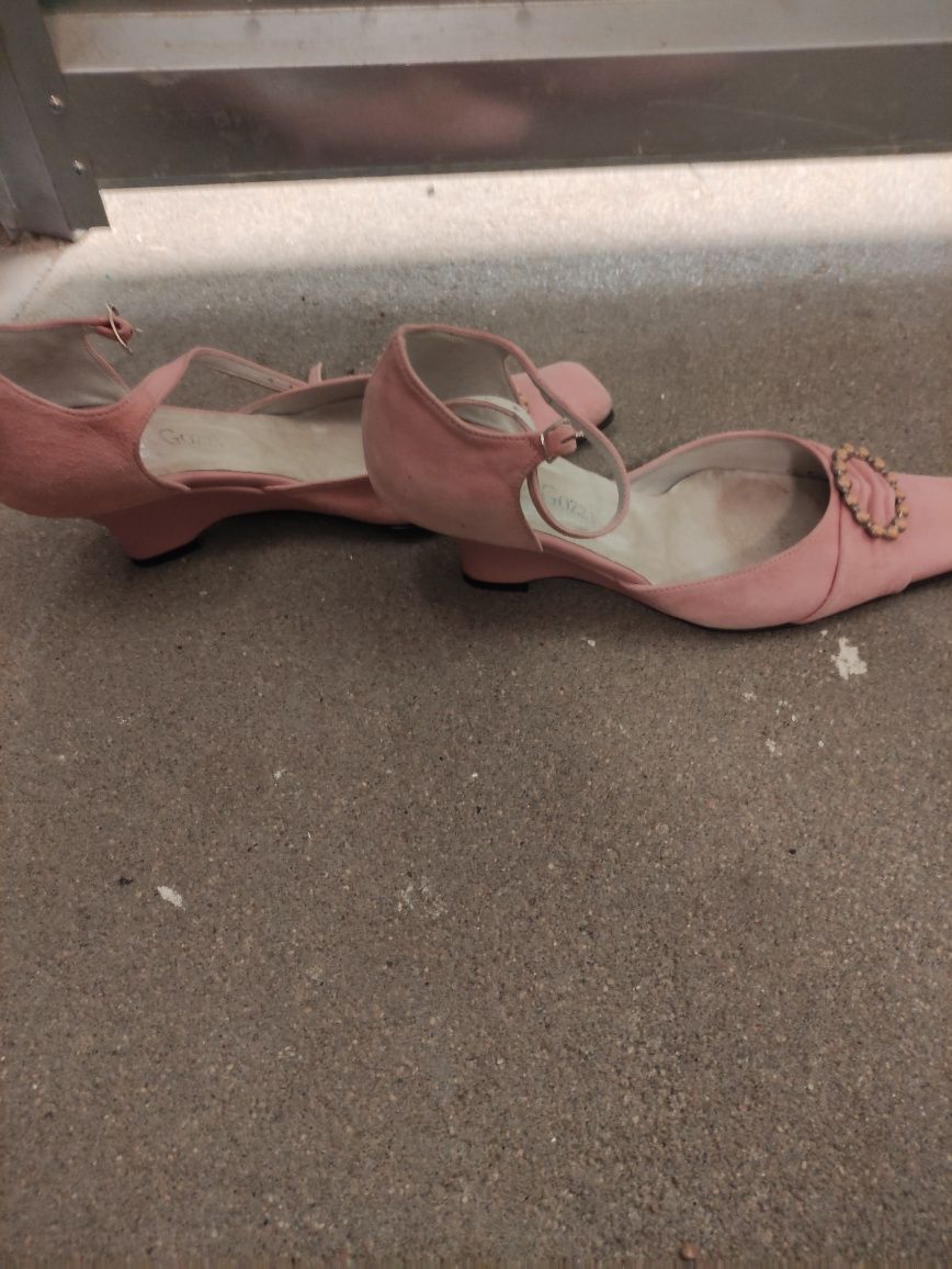 Buty damskie rozmiar 39