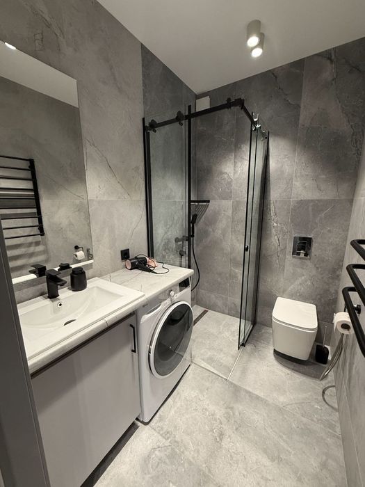 Подобова оренда. Завжди є світло