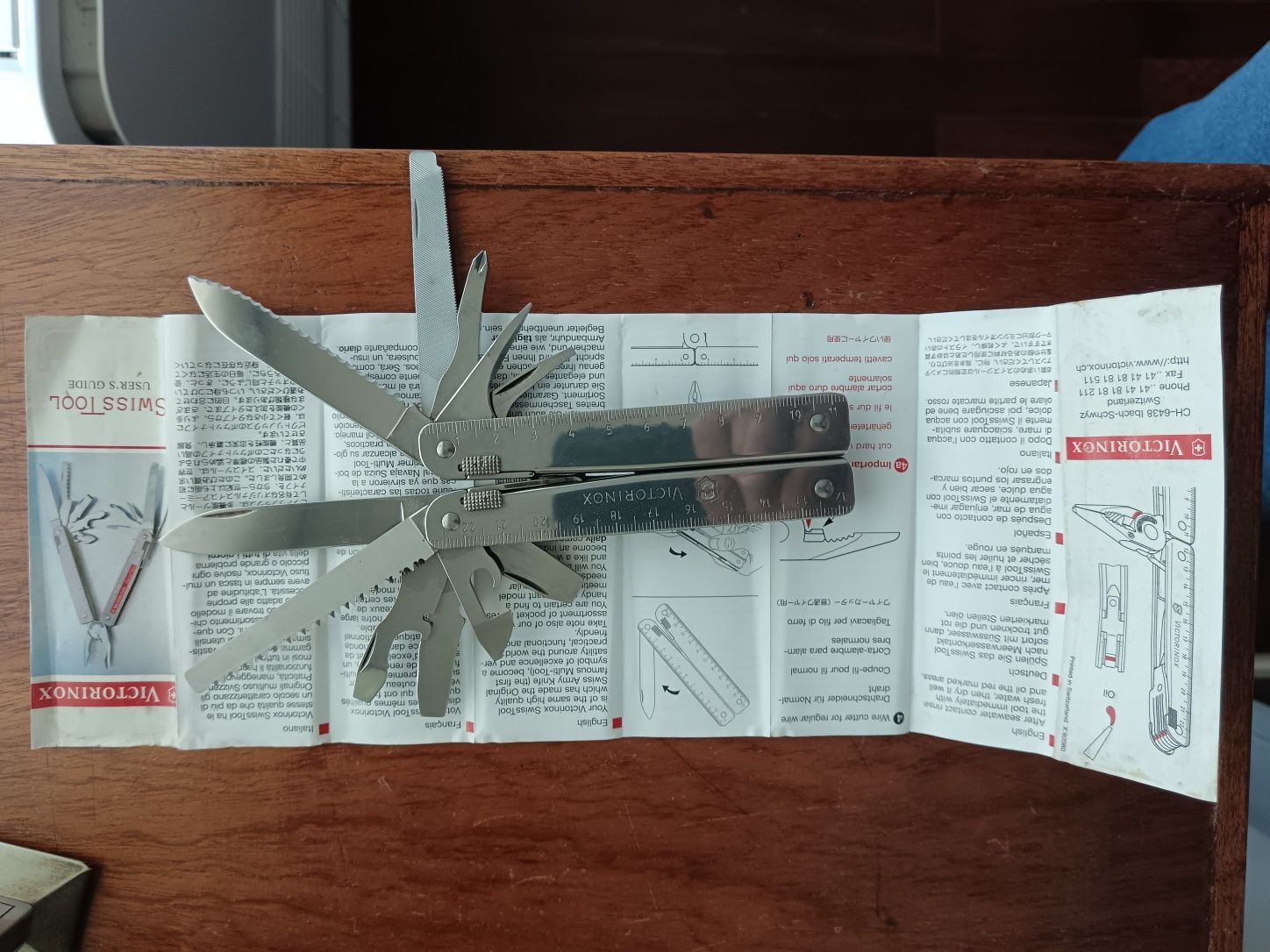 Ferramenta Victorinox Swiss Tool.
Tamanho grande.
Em estado