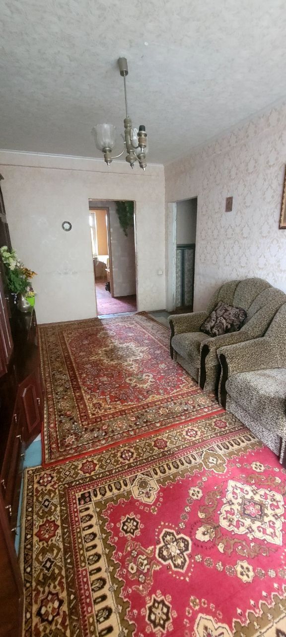 Продам 3-х кімнатну квартиру