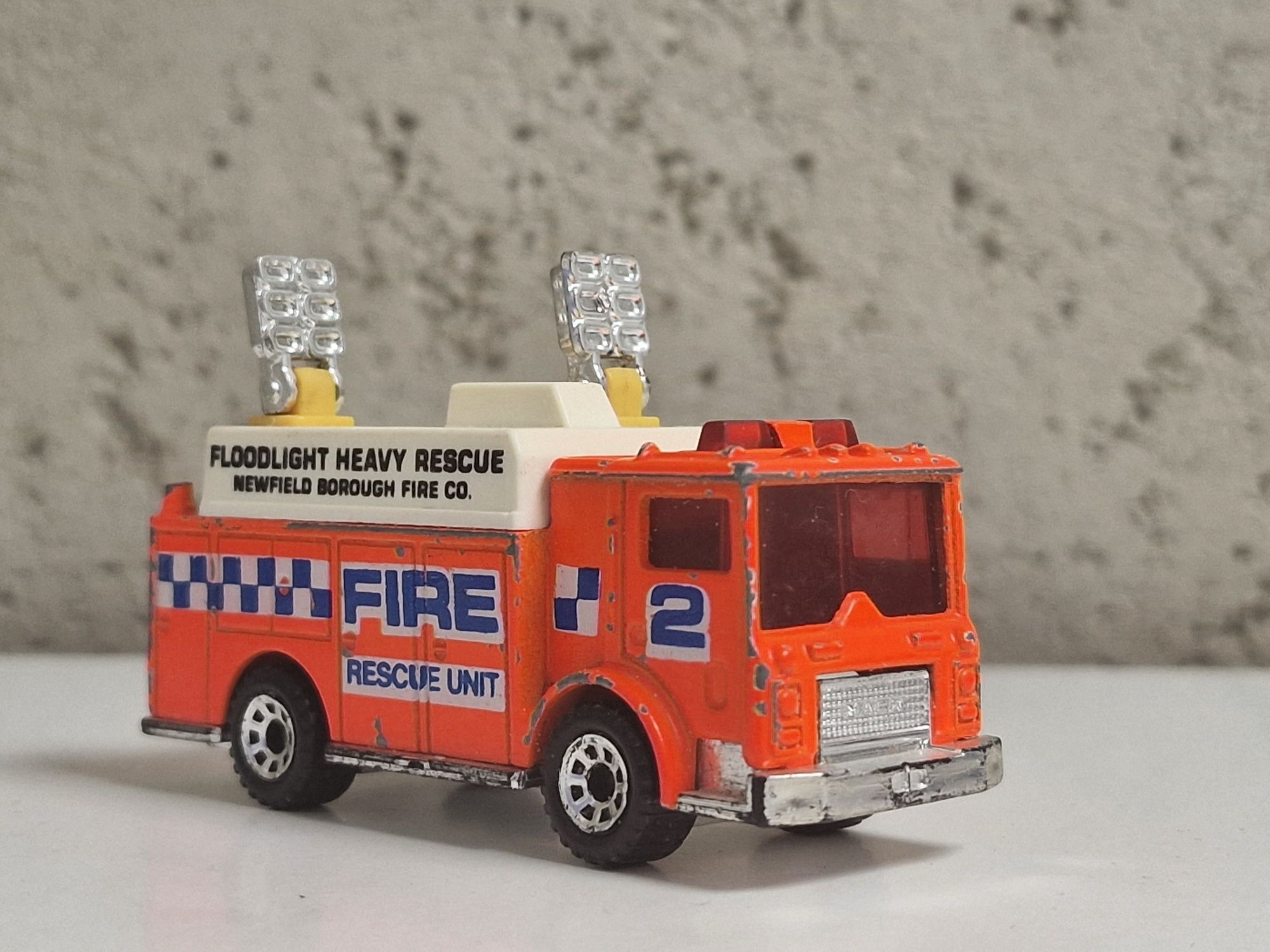 Matchbox Auxiliary Power Truck Fire