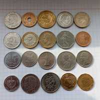 Продам набор монет из 20  разных стран мира