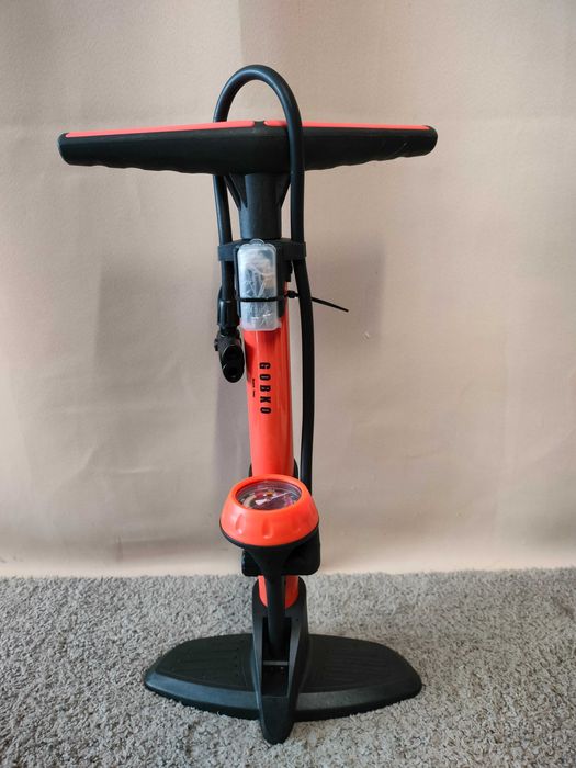 GOBKO Pompka rowerowa z manometrem