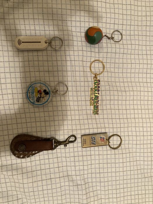 30 porta-chaves coleção 1,5 euros cada