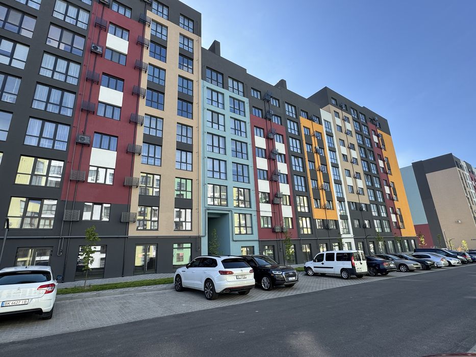 Щасливе оренда  150 м2 на 2 входи.