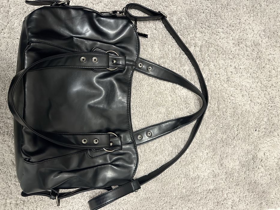 Стильна чорна жіноча сумка