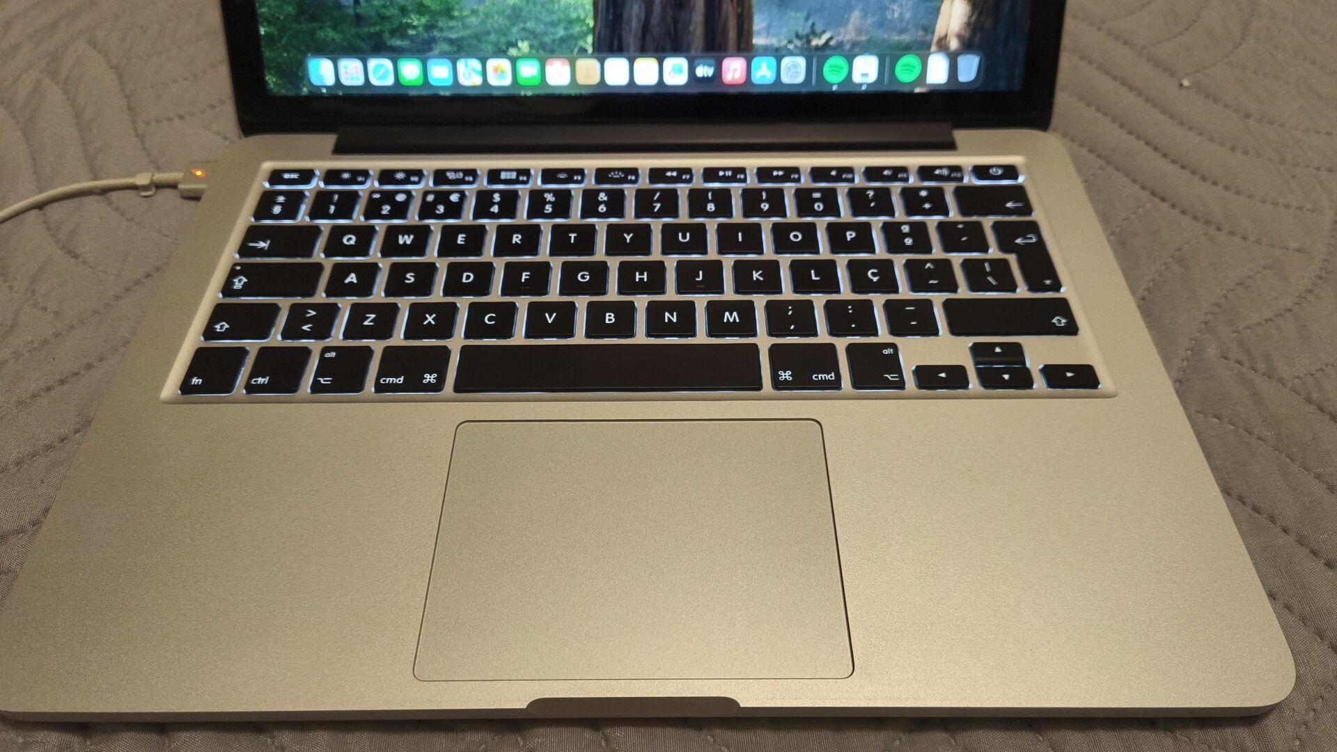 Apple MacBook Pro A1502