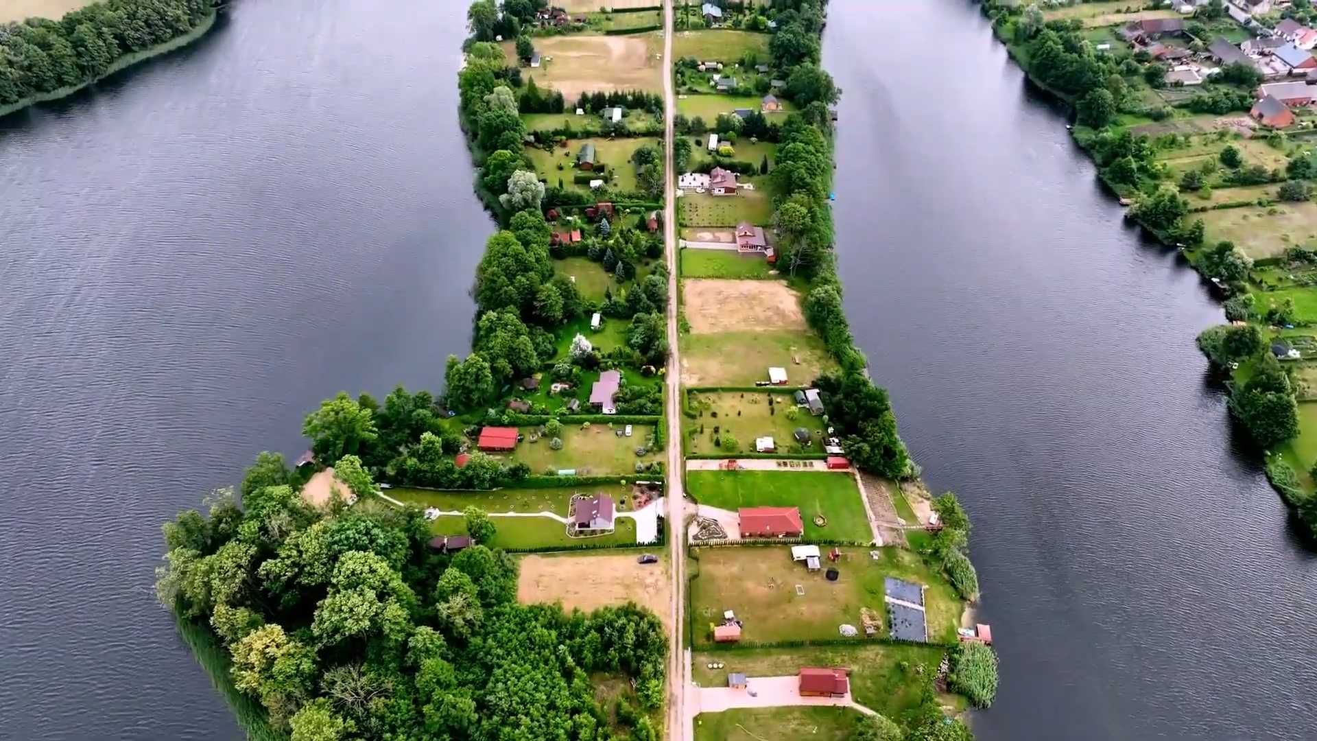 Działka z własną linią brzegową,