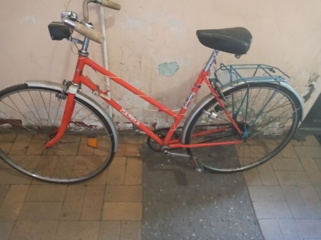 Stary rower gazela z PRL-u